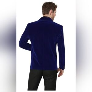 Mage Male Blue Velet Three Piece Suit NWT Size Medium